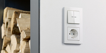 JUNG KNX Taster F 10 bei Elektro-Rußwurm in Waltershausen